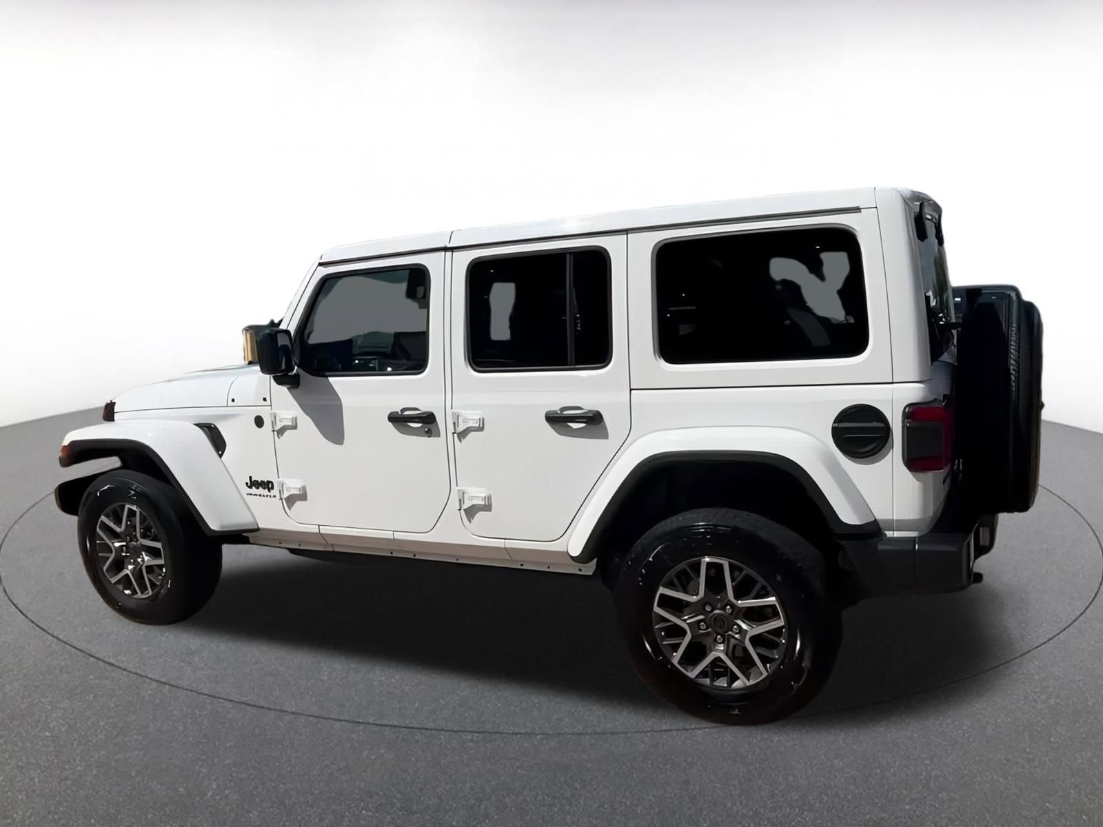 Thumbnail: 2025 Jeep Wrangler - 10