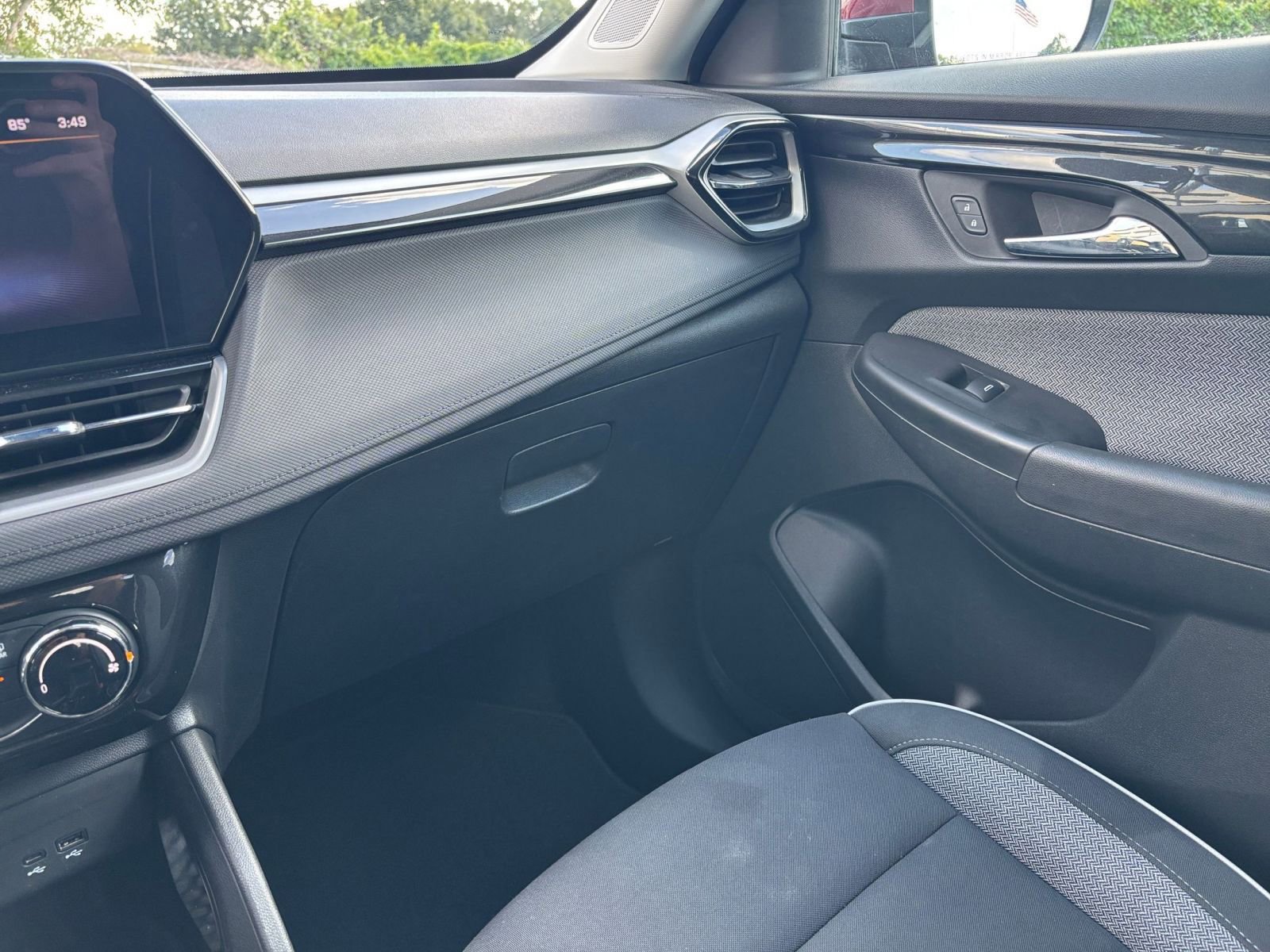 Thumbnail: 2025 Chevrolet TrailBlazer - 33