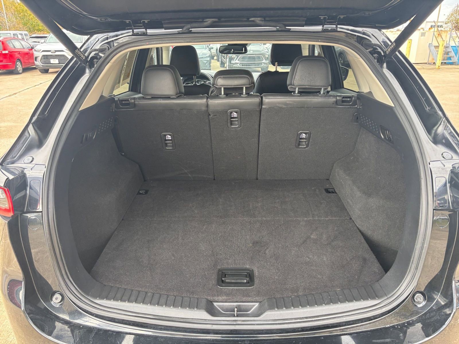 Thumbnail: 2025 Mazda CX-5 - 32