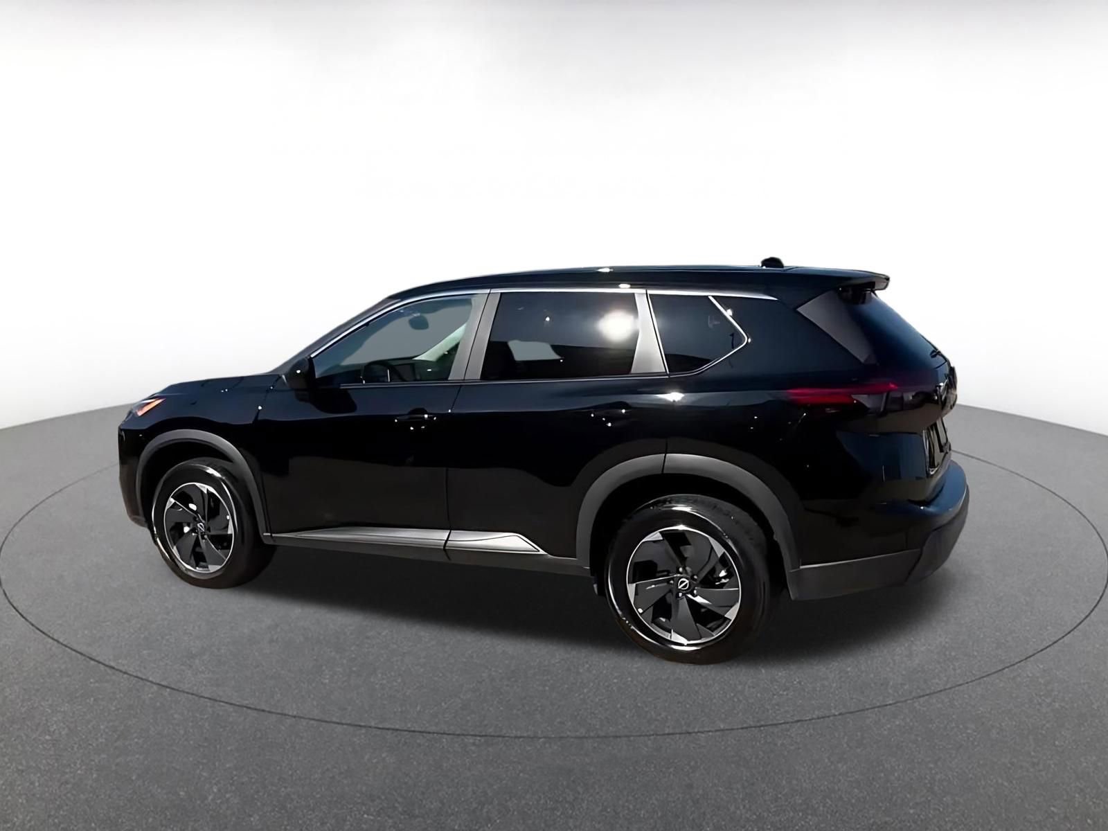 Thumbnail: 2025 Nissan Rogue - 10