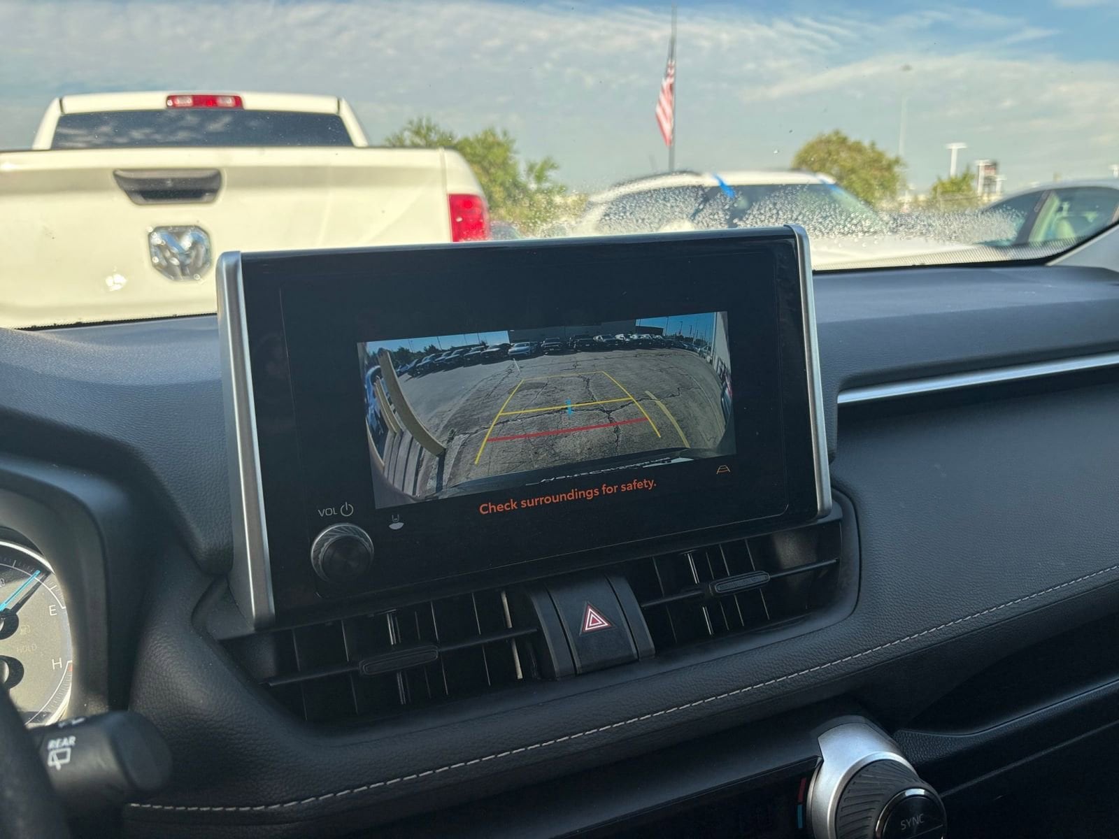 Thumbnail: 2025 Toyota RAV4 - 17