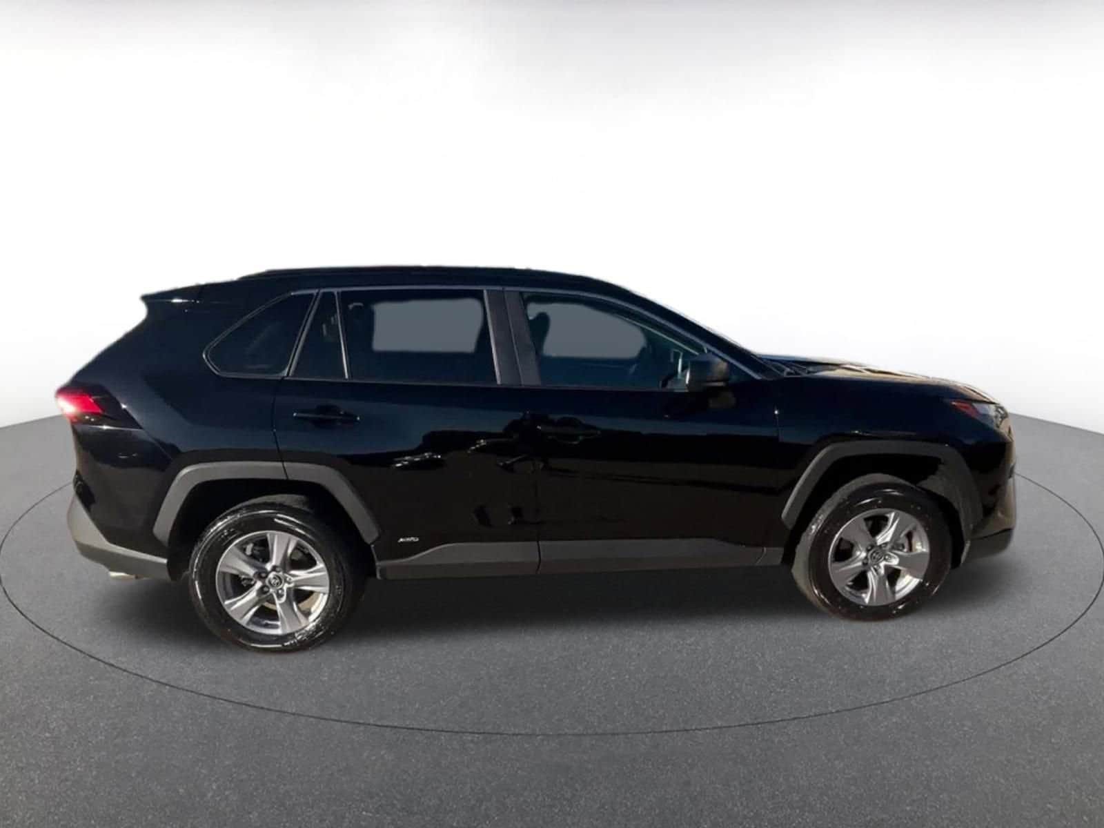 Thumbnail: 2025 Toyota RAV4 - 16