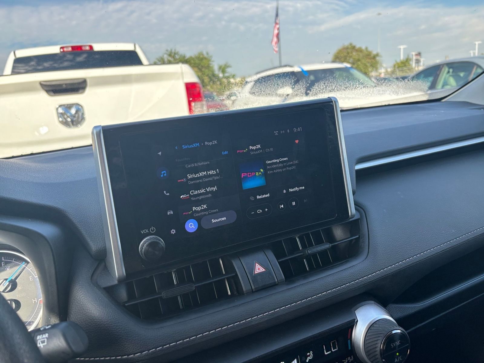 Thumbnail: 2025 Toyota RAV4 - 21