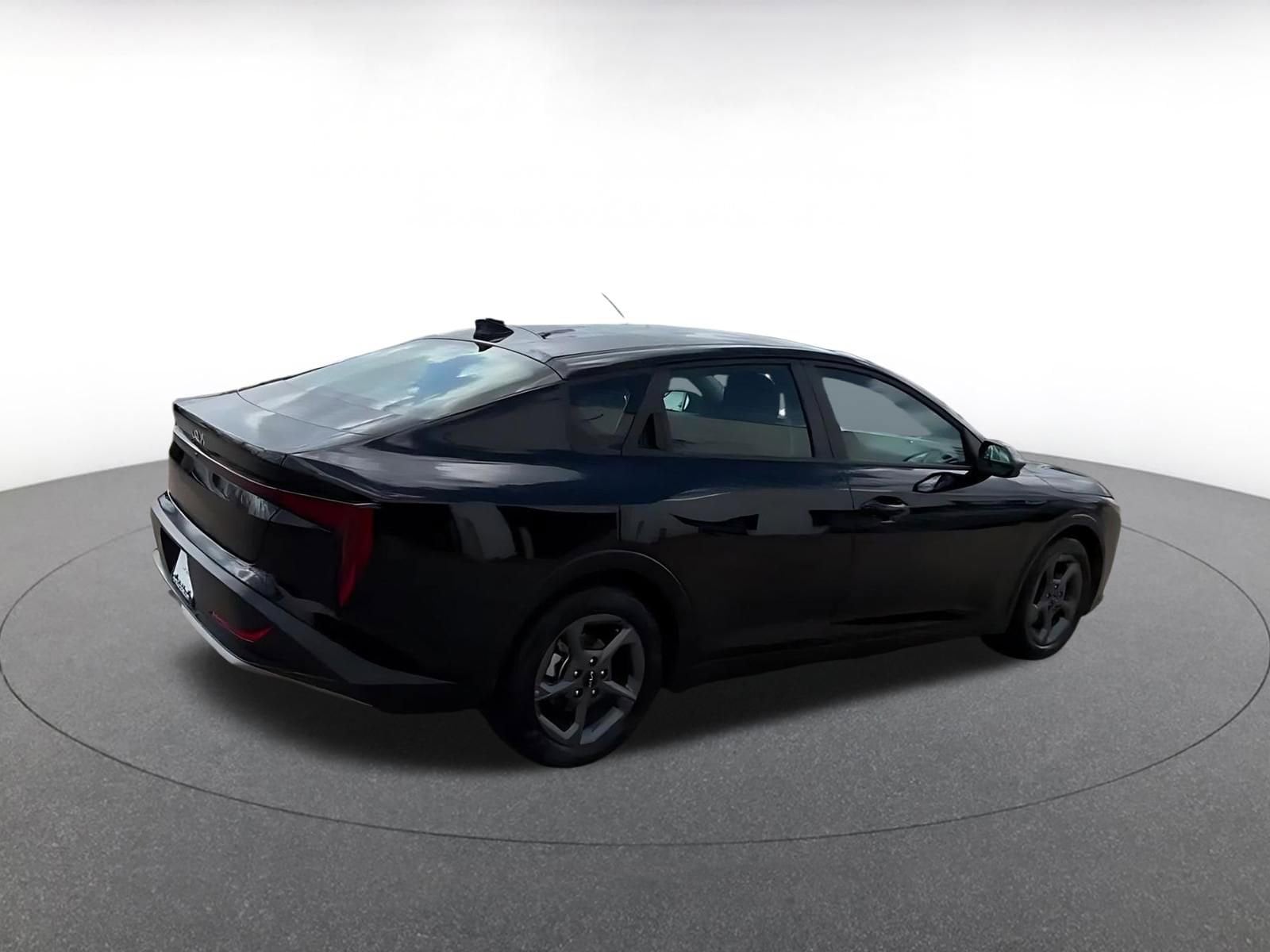 Thumbnail: 2025 Kia K4 - 12