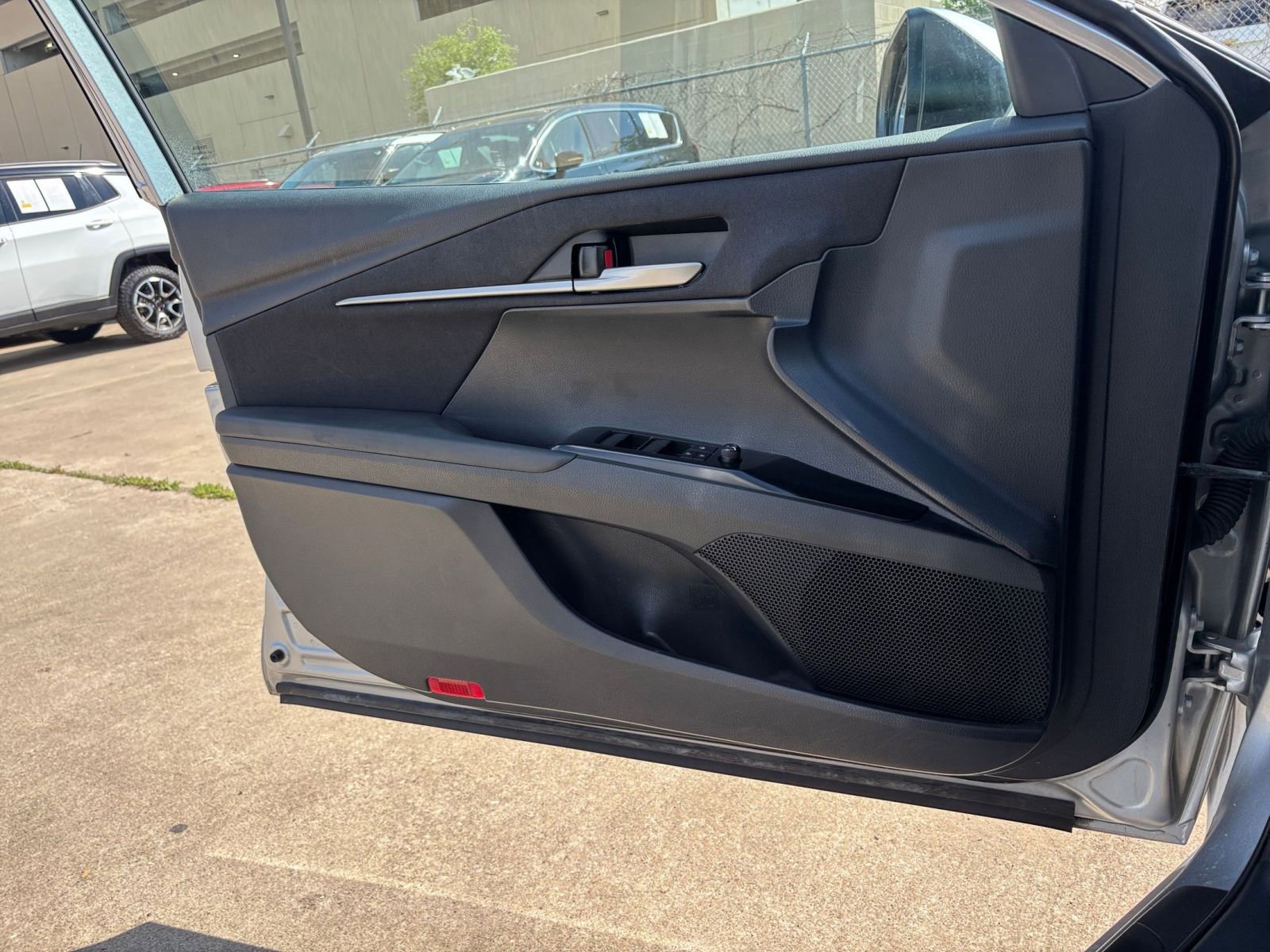 Thumbnail: 2025 Toyota Camry - 18