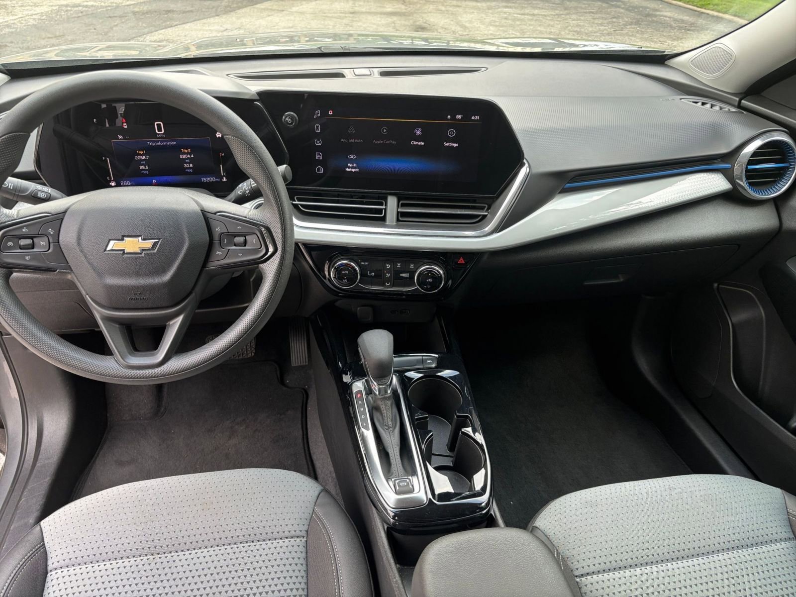 Thumbnail: 2025 Chevrolet Trax - 28