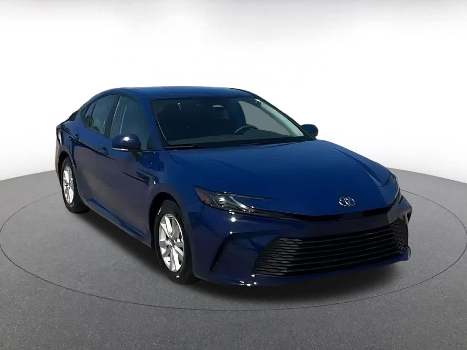 2025 Toyota Camry LE 3