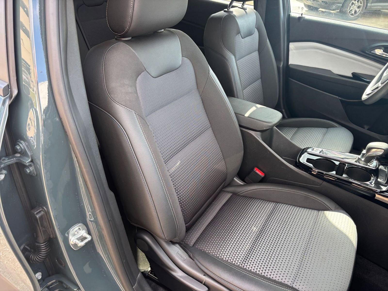 Thumbnail: 2025 Chevrolet Trax - 34