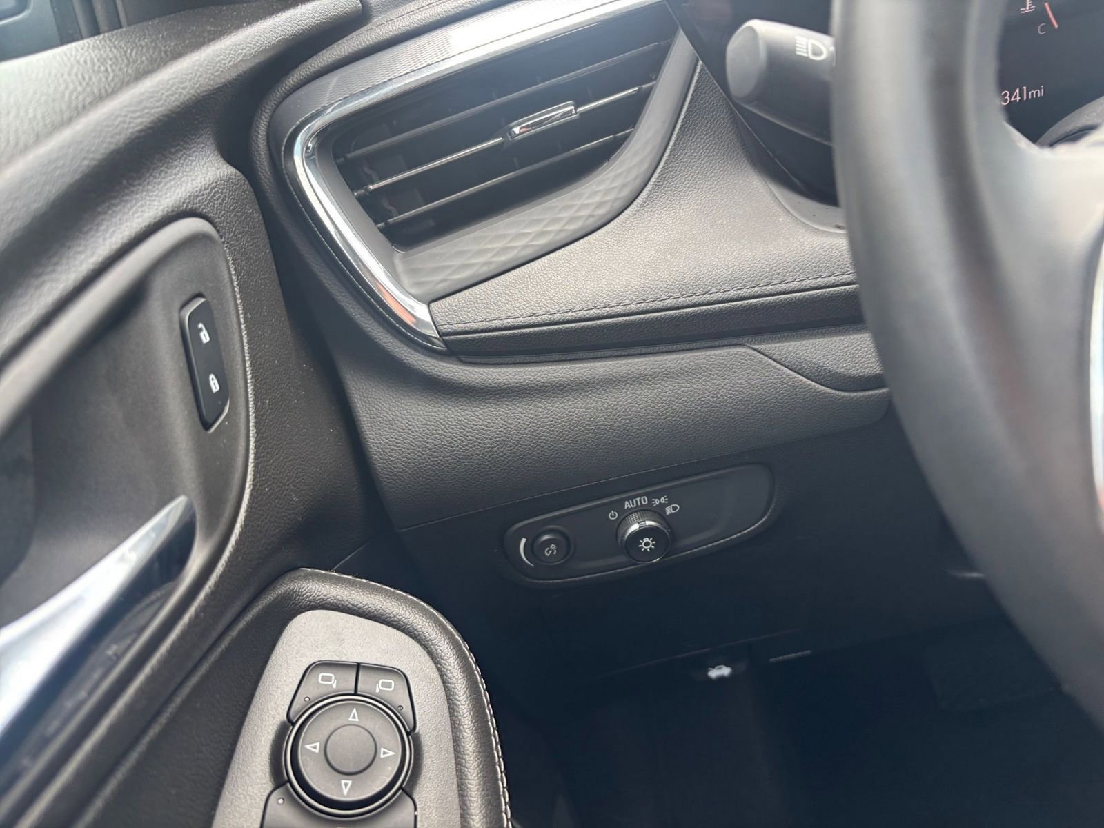 Thumbnail: 2025 Buick Encore GX - 33