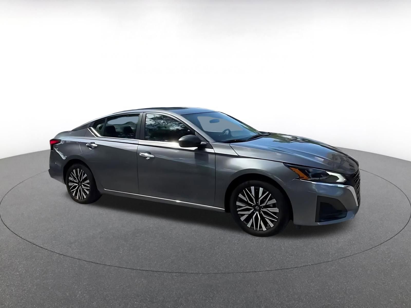 Thumbnail: 2025 Nissan Altima - 2