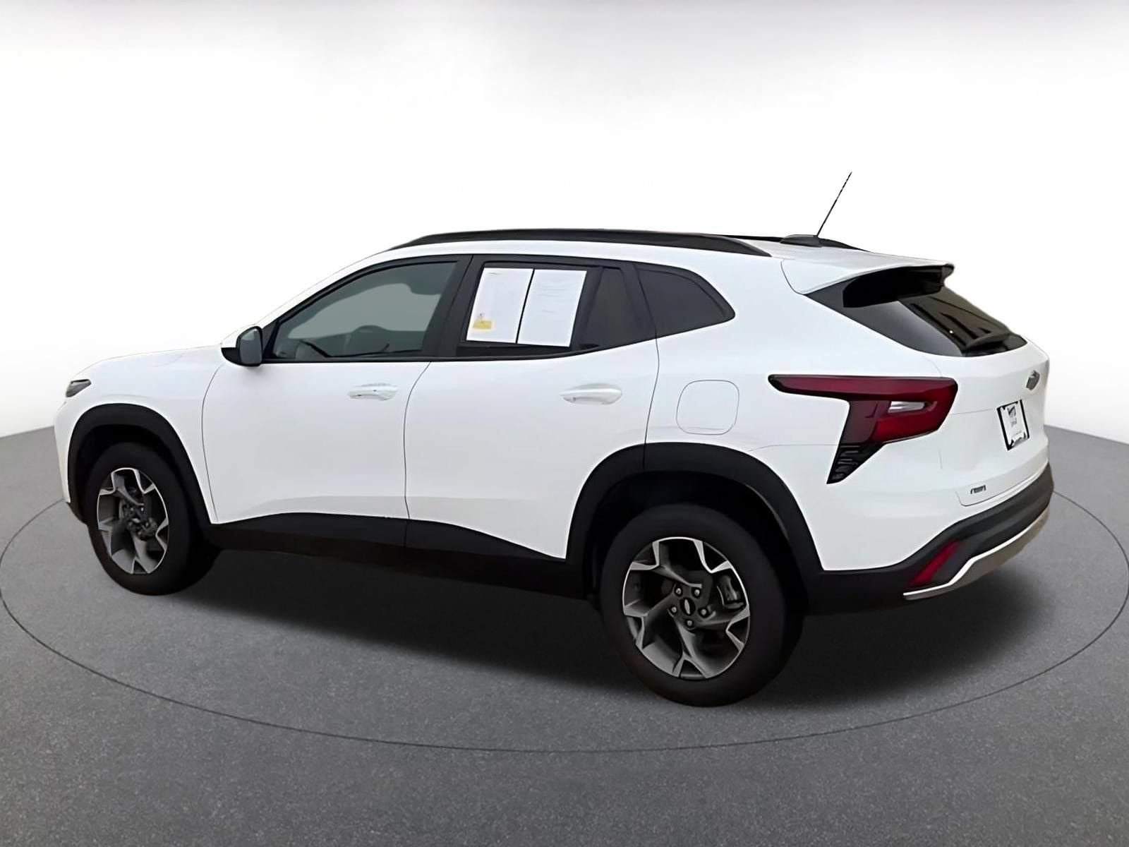 Thumbnail: 2025 Chevrolet Trax - 10