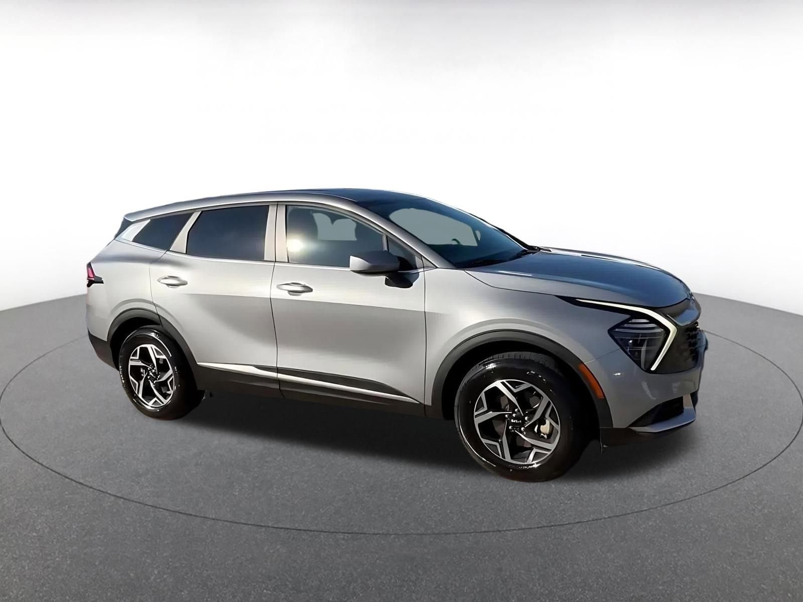 Thumbnail: 2024 Kia Sportage - 2