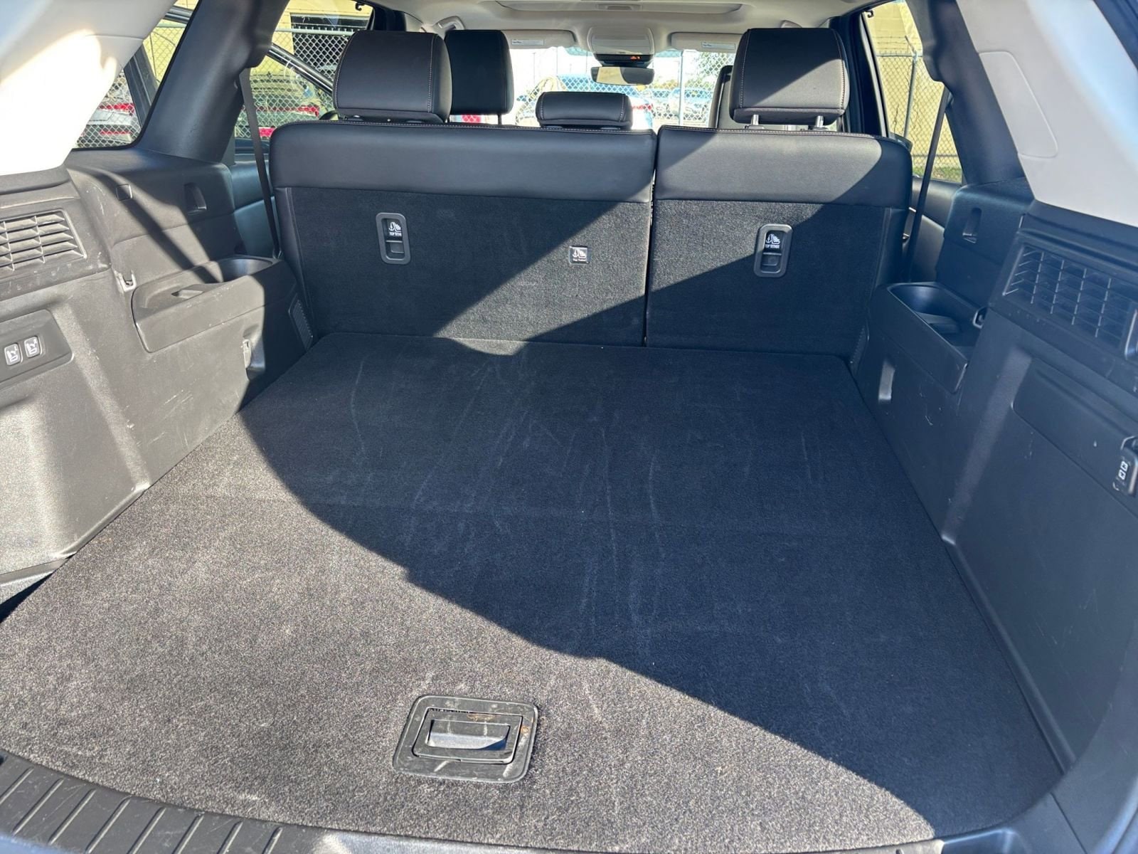 Thumbnail: 2025 Mazda CX-70 - 33