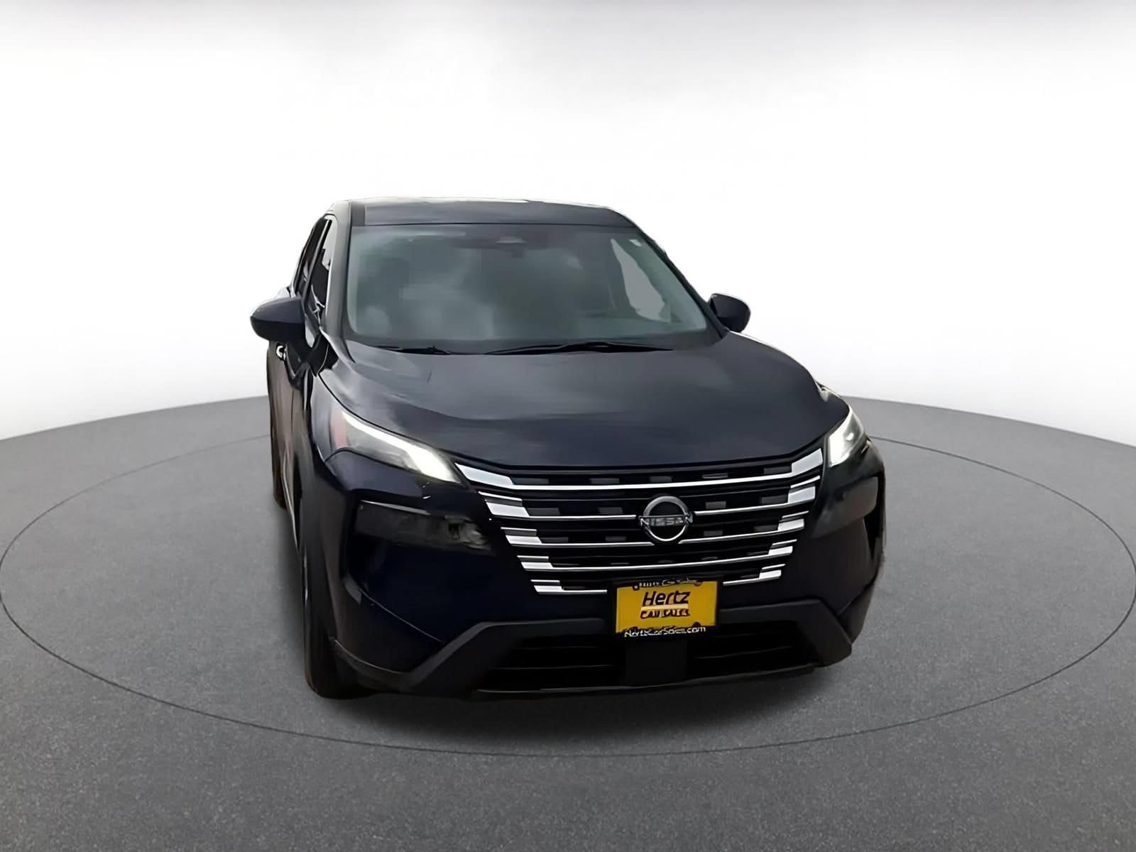 Thumbnail: 2026 Nissan Rogue - 4