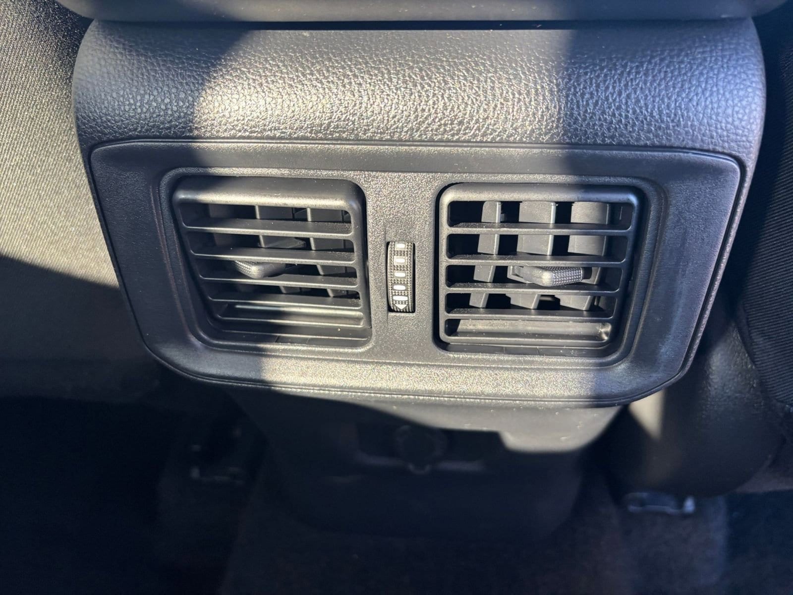 Thumbnail: 2025 Toyota RAV4 - 23