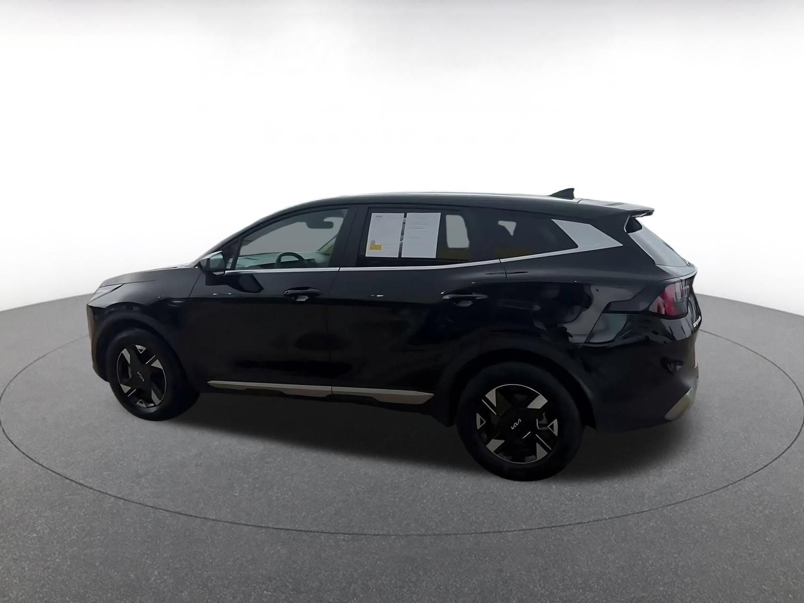 Thumbnail: 2026 Kia Sportage - 8