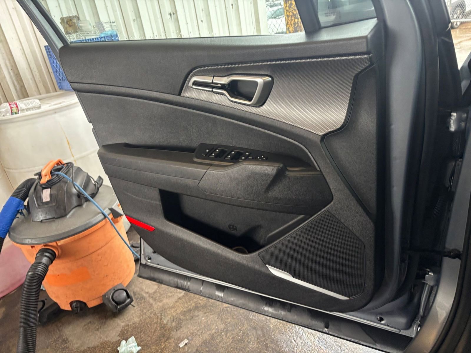 Thumbnail: 2025 Kia Sportage - 18