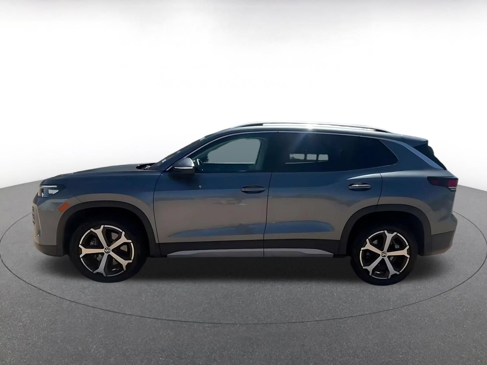 Thumbnail: 2026 Volkswagen Tiguan - 10