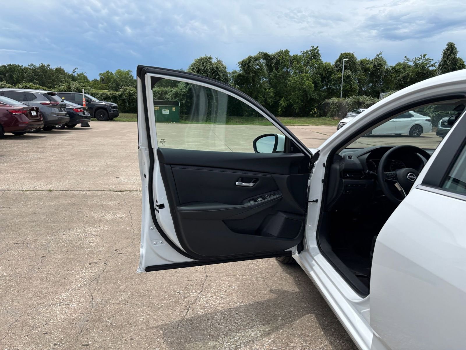 2024 Nissan Sentra SV 16
