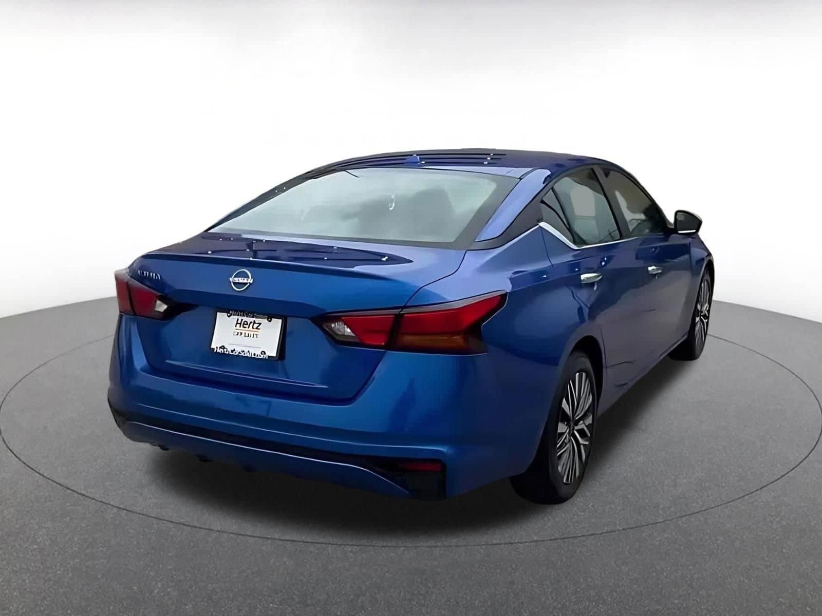 Thumbnail: 2025 Nissan Altima - 14