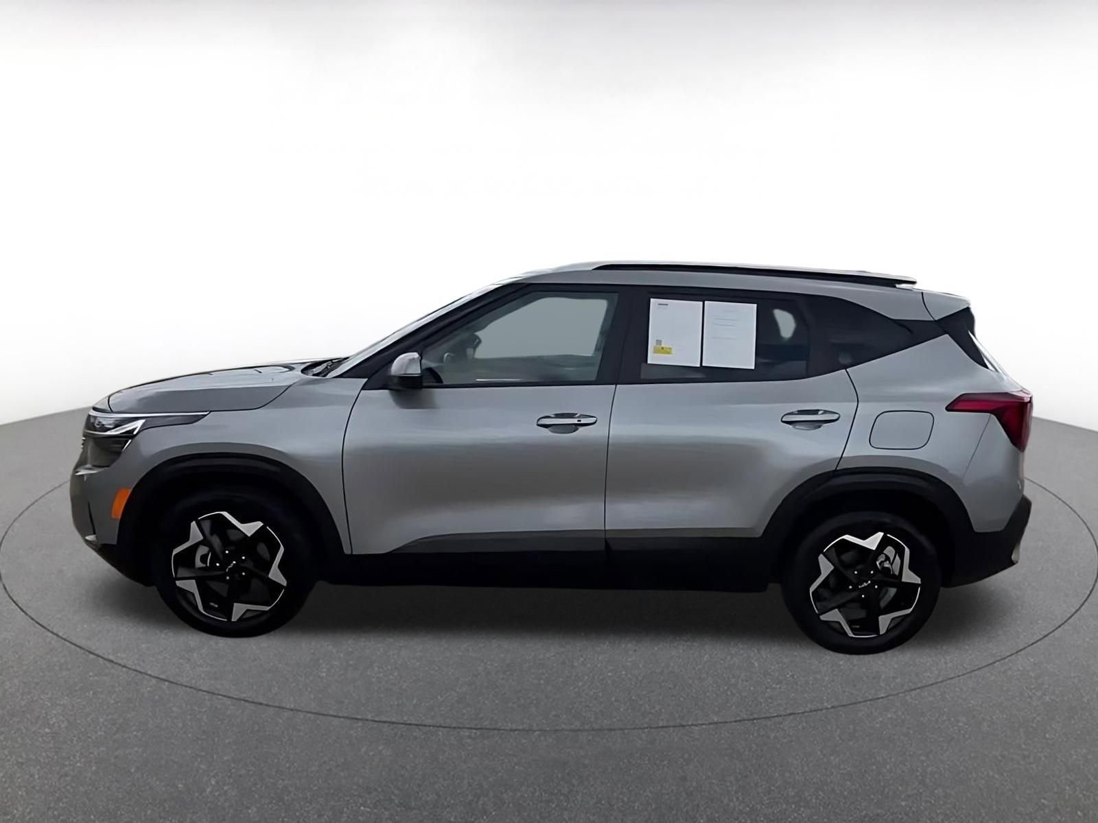 Thumbnail: 2025 Kia Seltos - 9