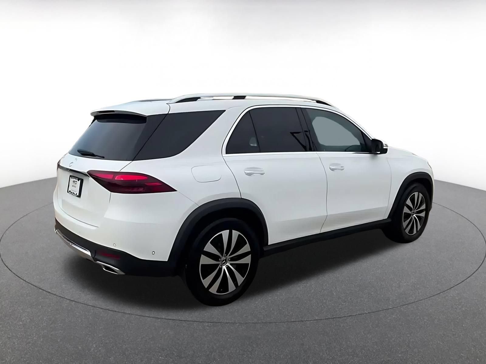 Thumbnail: 2026 Mercedes-Benz GLE - 14