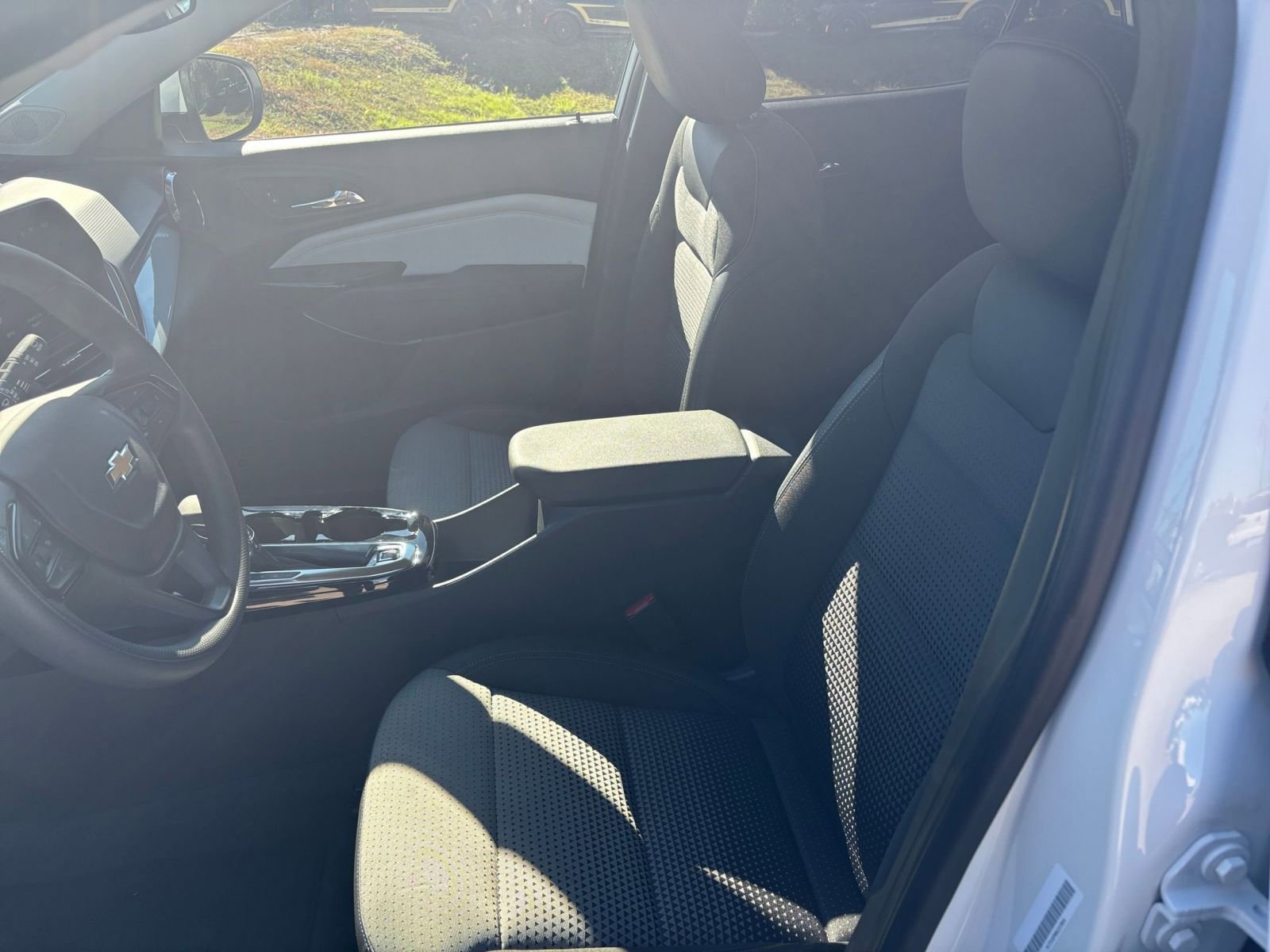 Thumbnail: 2025 Chevrolet Trax - 24