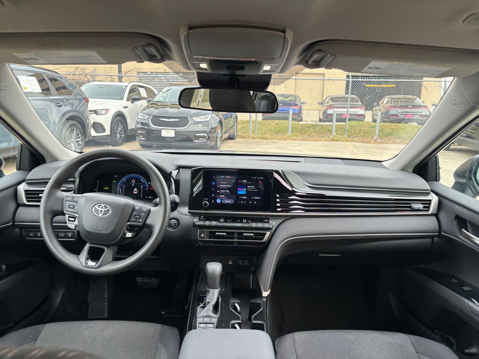 Thumbnail: 2025 Toyota Camry - 32