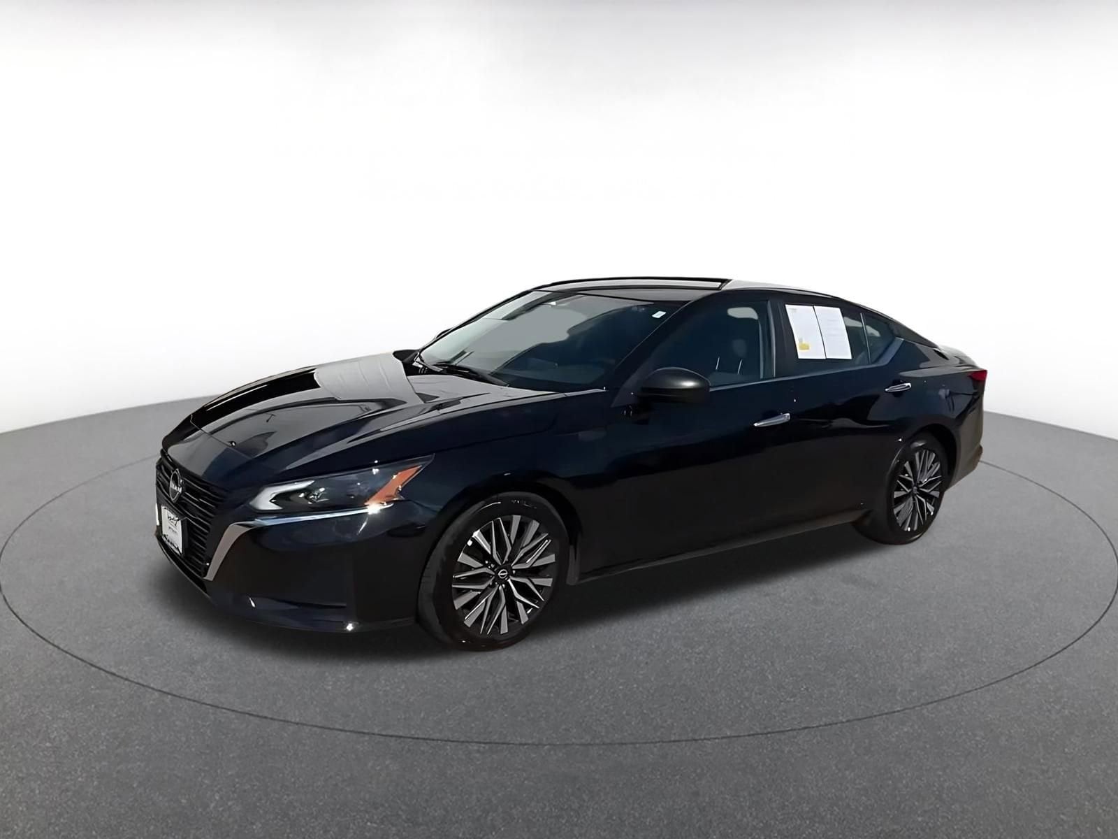 Thumbnail: 2025 Nissan Altima - 7