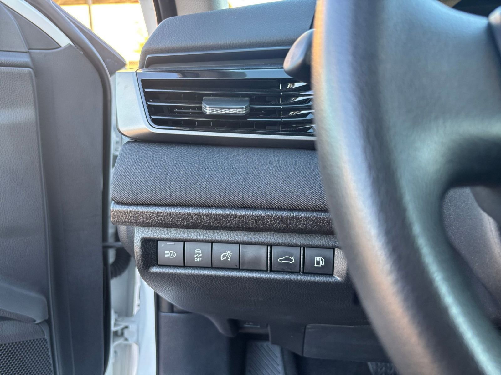 Thumbnail: 2025 Toyota Camry - 32