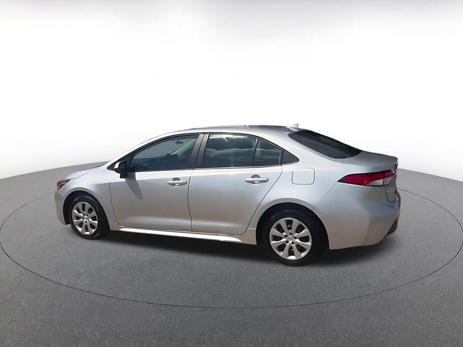 Thumbnail: 2025 Toyota Corolla - 10
