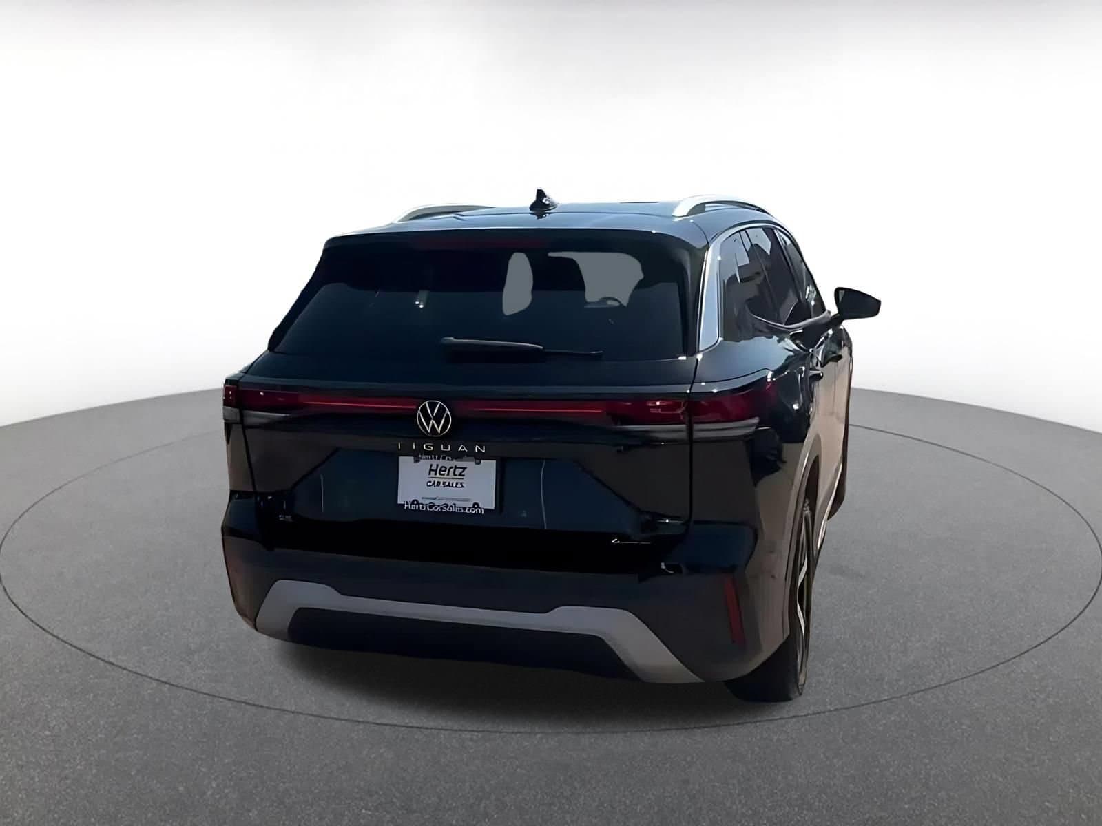 Thumbnail: 2026 Volkswagen Tiguan - 11