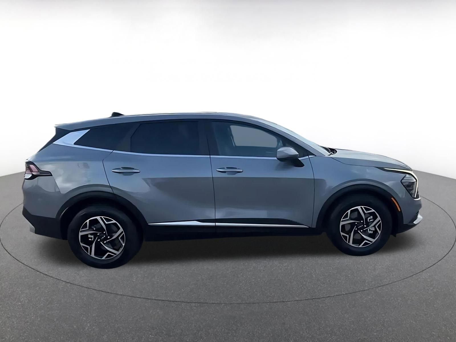 Thumbnail: 2025 Kia Sportage - 16