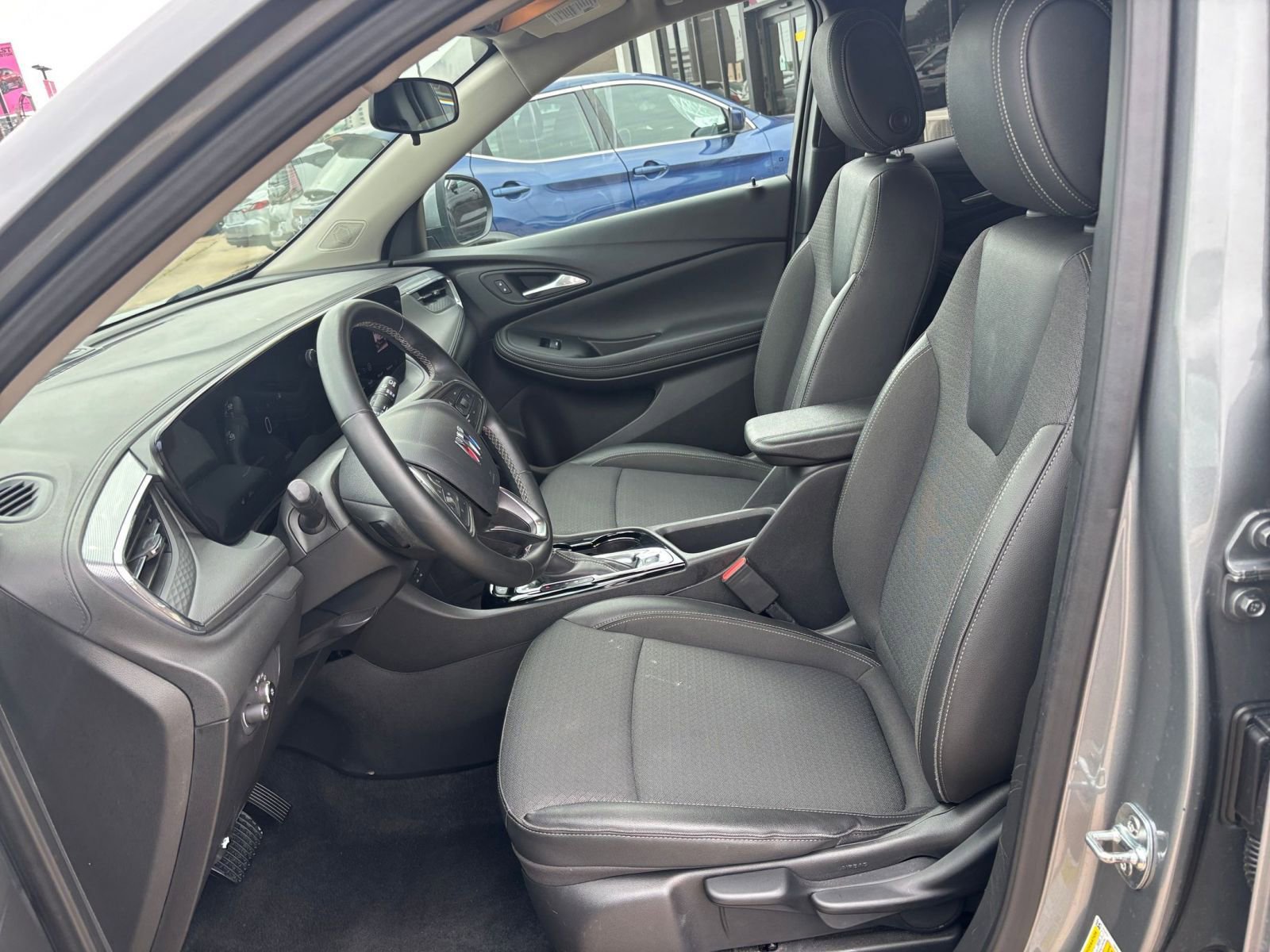 Thumbnail: 2025 Buick Encore GX - 25