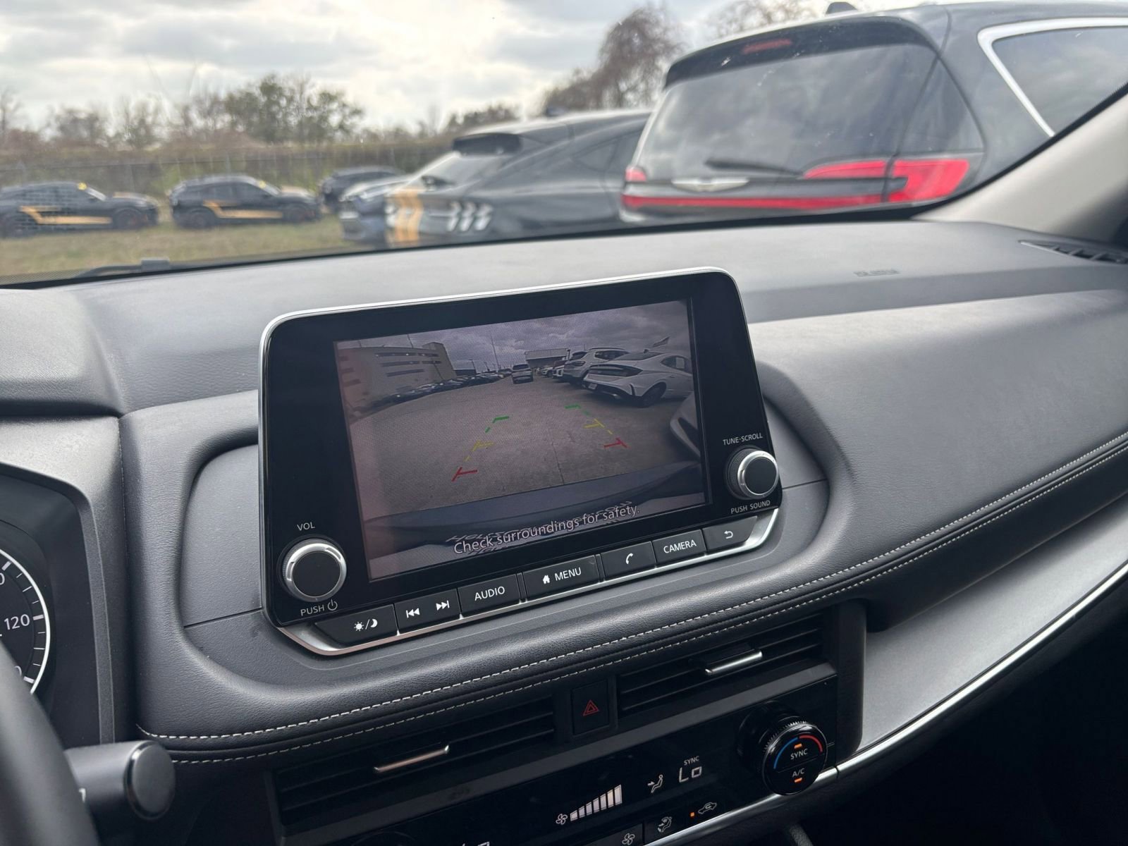 Thumbnail: 2025 Nissan Rogue - 25