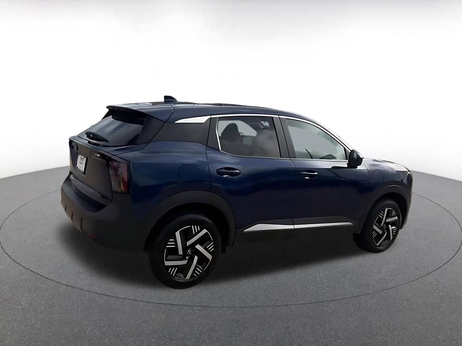 Thumbnail: 2025 Nissan Kicks - 15
