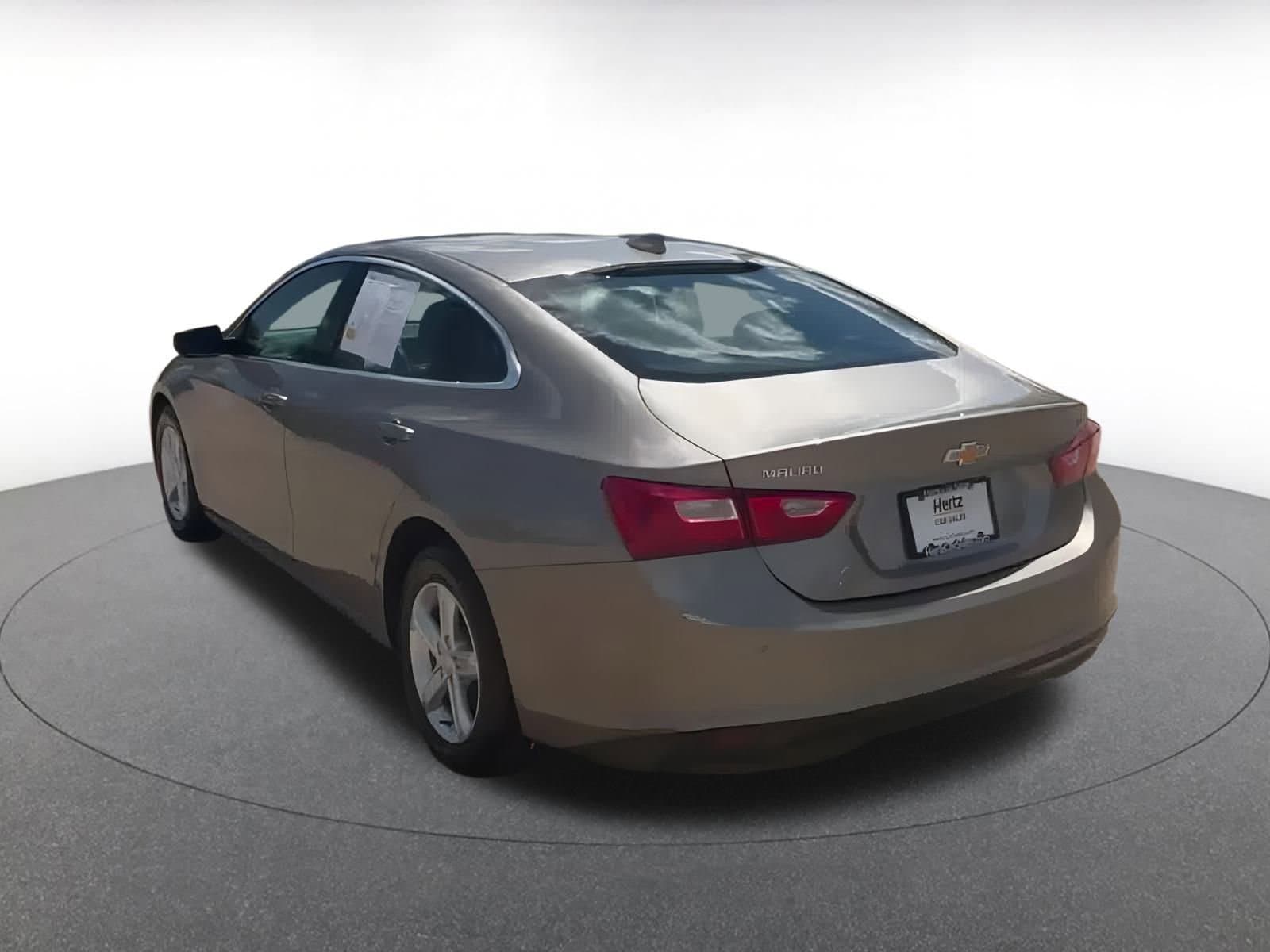 Thumbnail: 2024 Chevrolet Malibu - 10