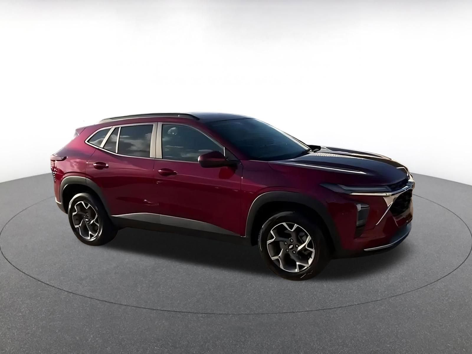 Thumbnail: 2025 Chevrolet Trax - 2