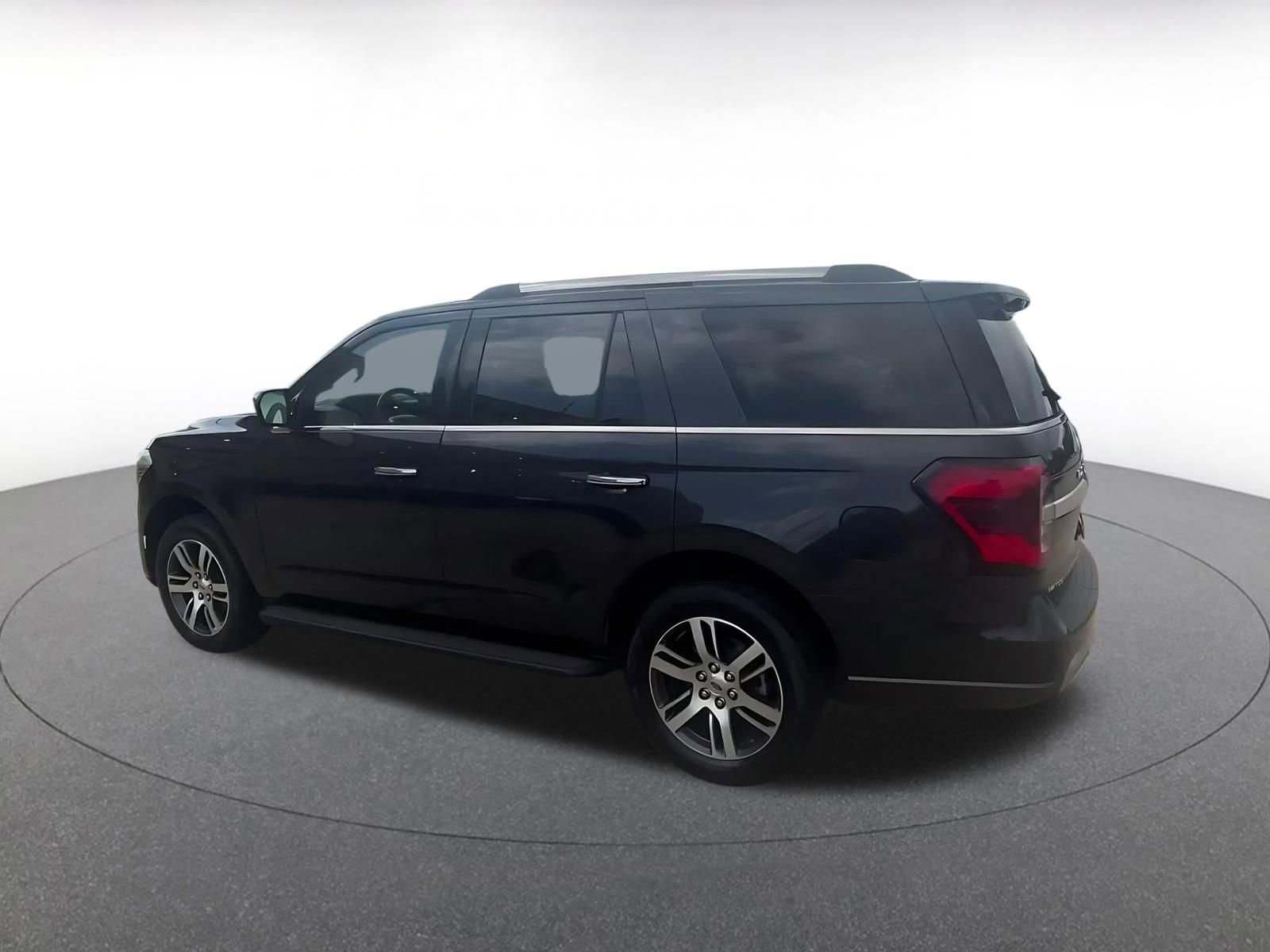 Thumbnail: 2024 Ford Expedition - 10