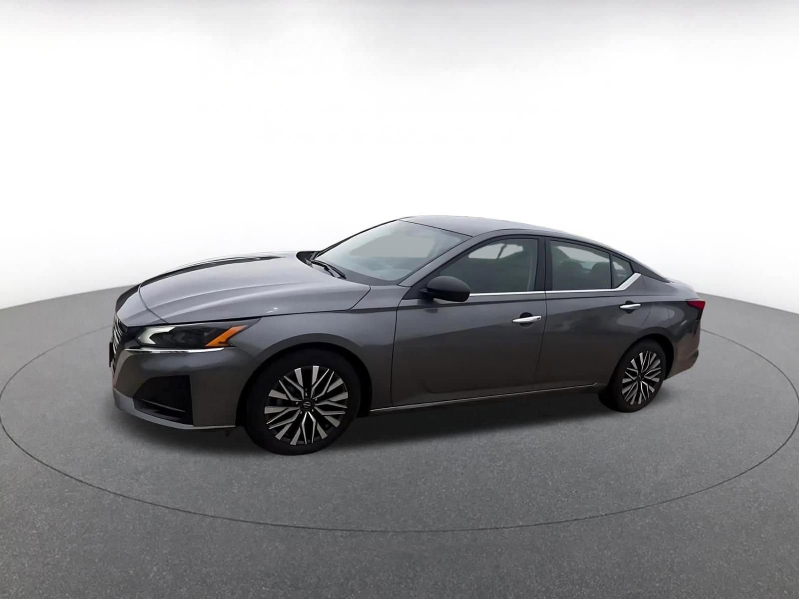 Thumbnail: 2025 Nissan Altima - 8