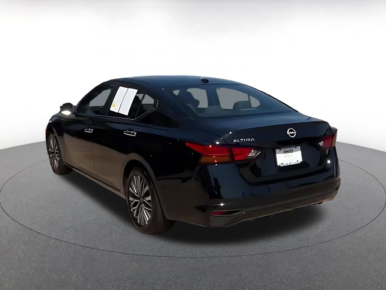 Thumbnail: 2025 Nissan Altima - 10
