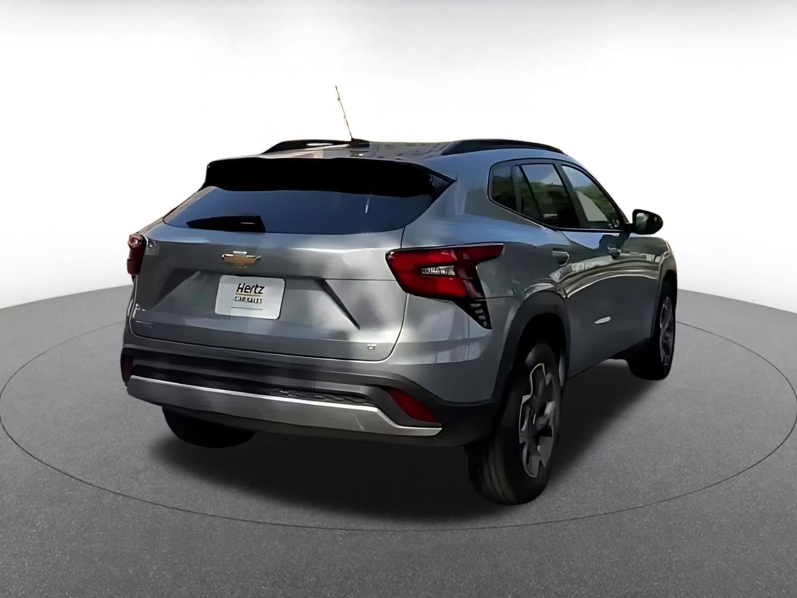 Thumbnail: 2025 Chevrolet Trax - 12