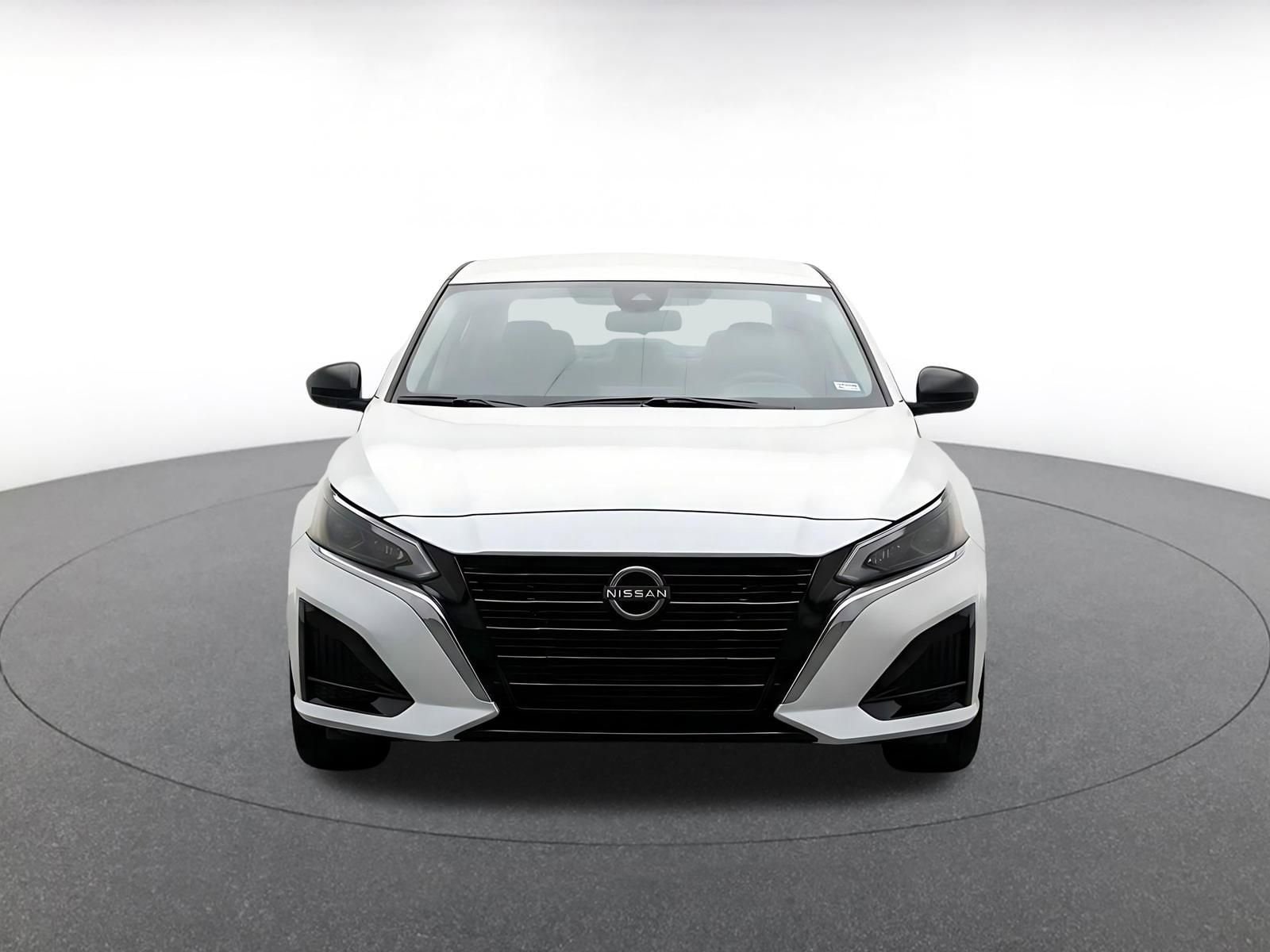 Thumbnail: 2025 Nissan Altima - 2