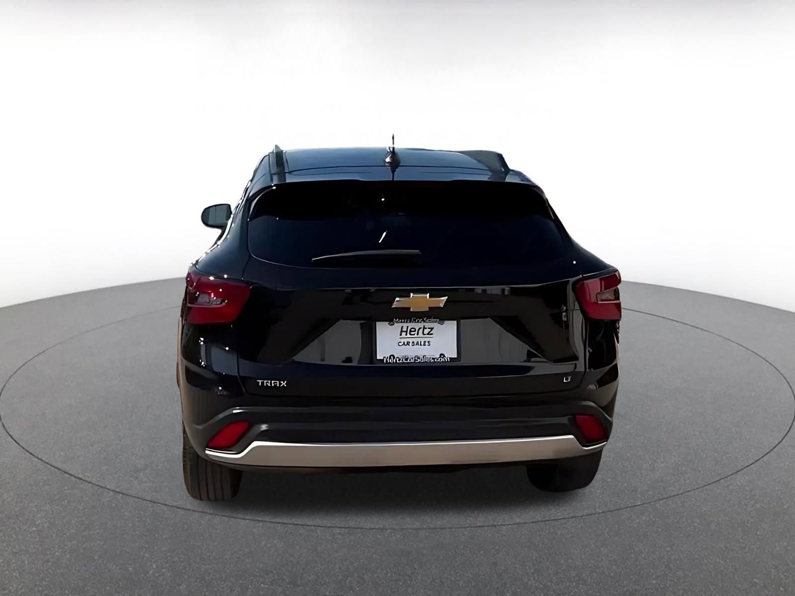 Thumbnail: 2025 Chevrolet Trax - 12