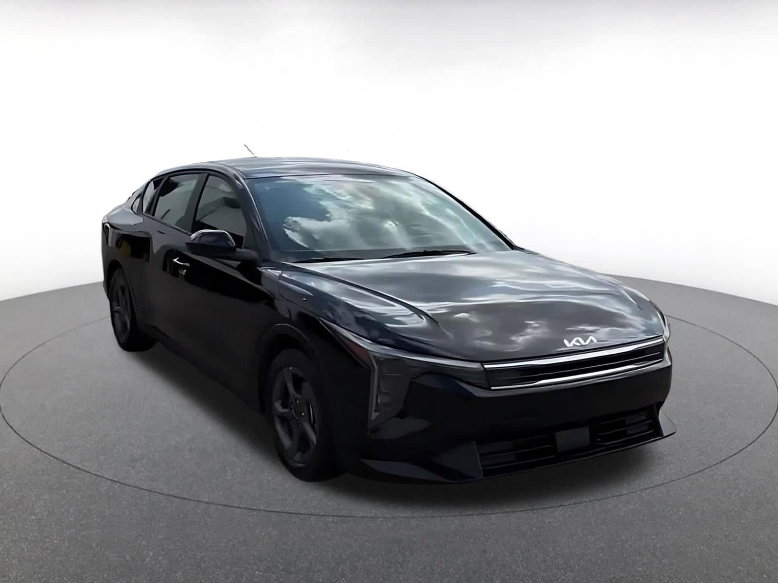 Thumbnail: 2025 Kia K4 - 2