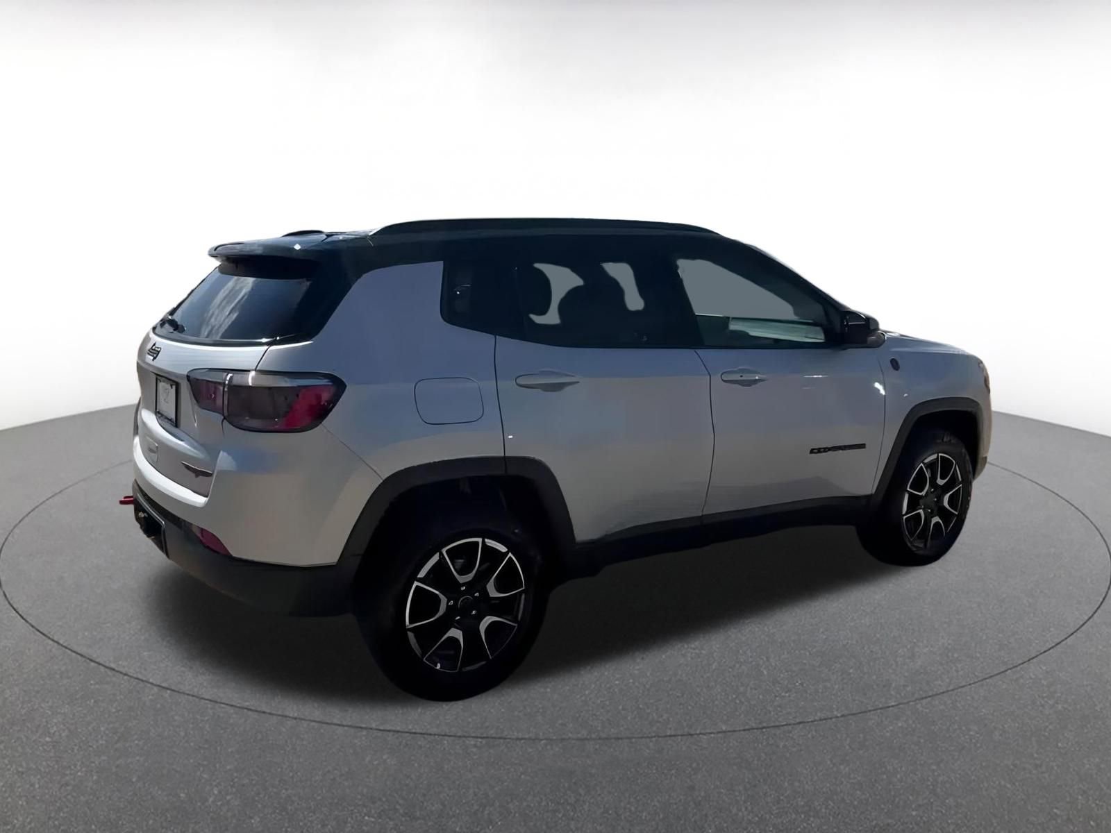 Thumbnail: 2025 Jeep Compass - 14