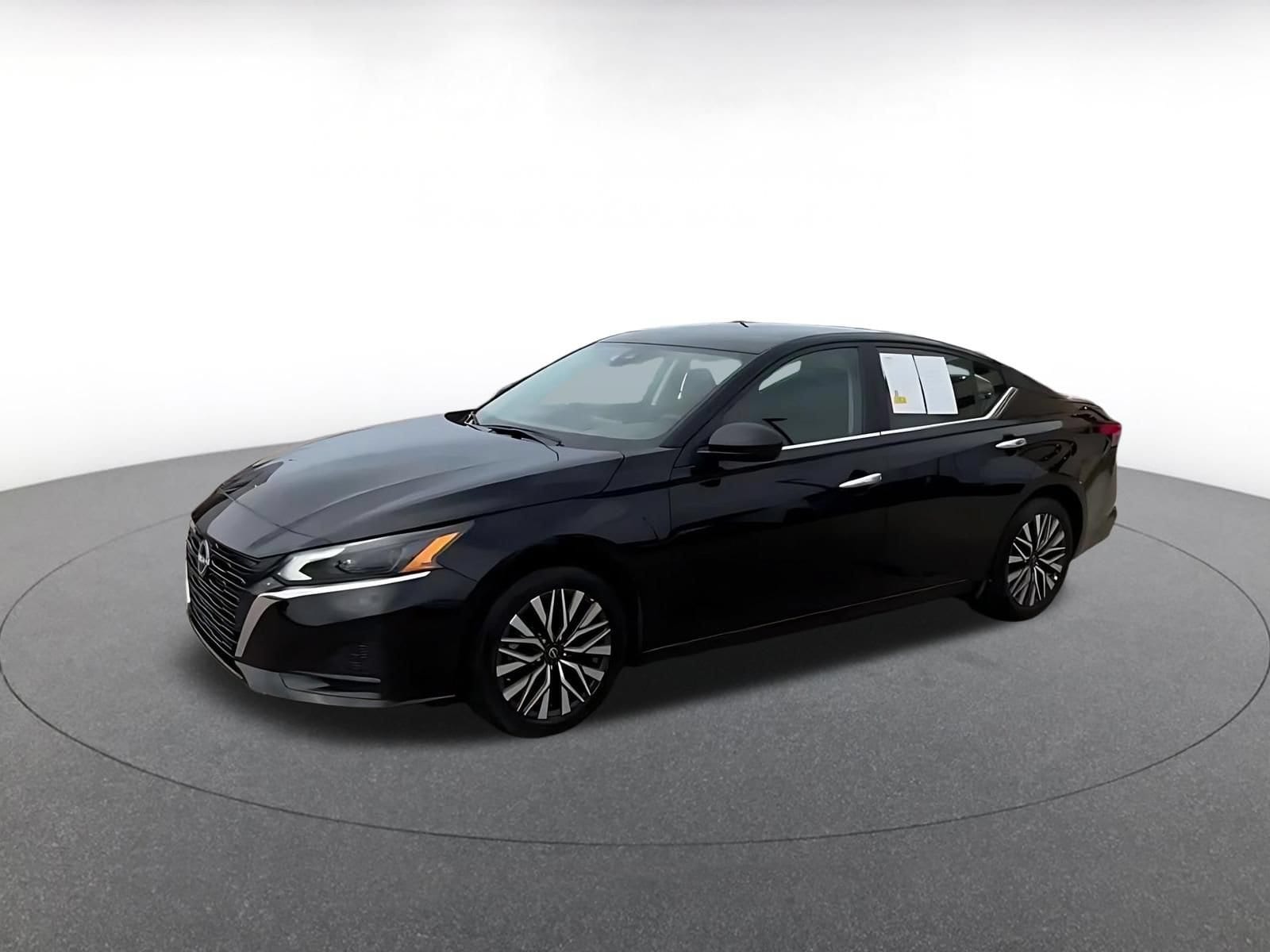 Thumbnail: 2025 Nissan Altima - 7