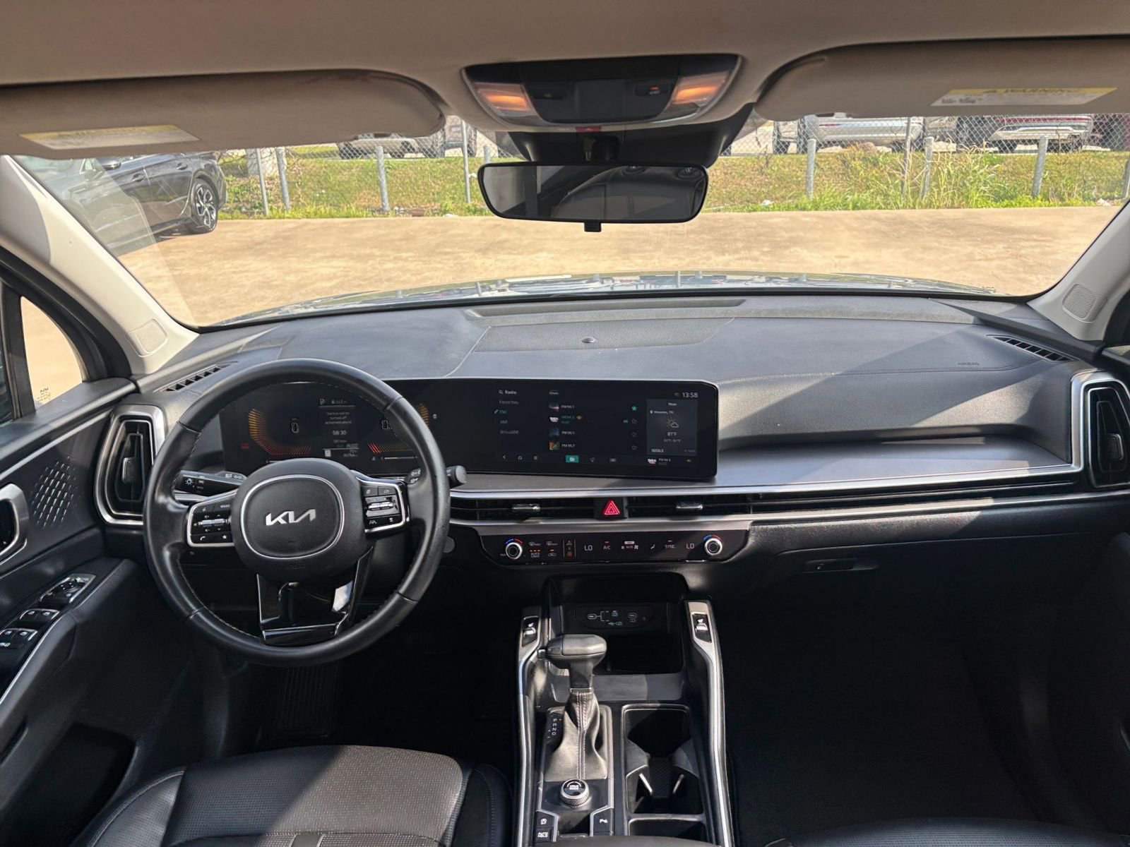 Thumbnail: 2024 Kia Sorento - 35