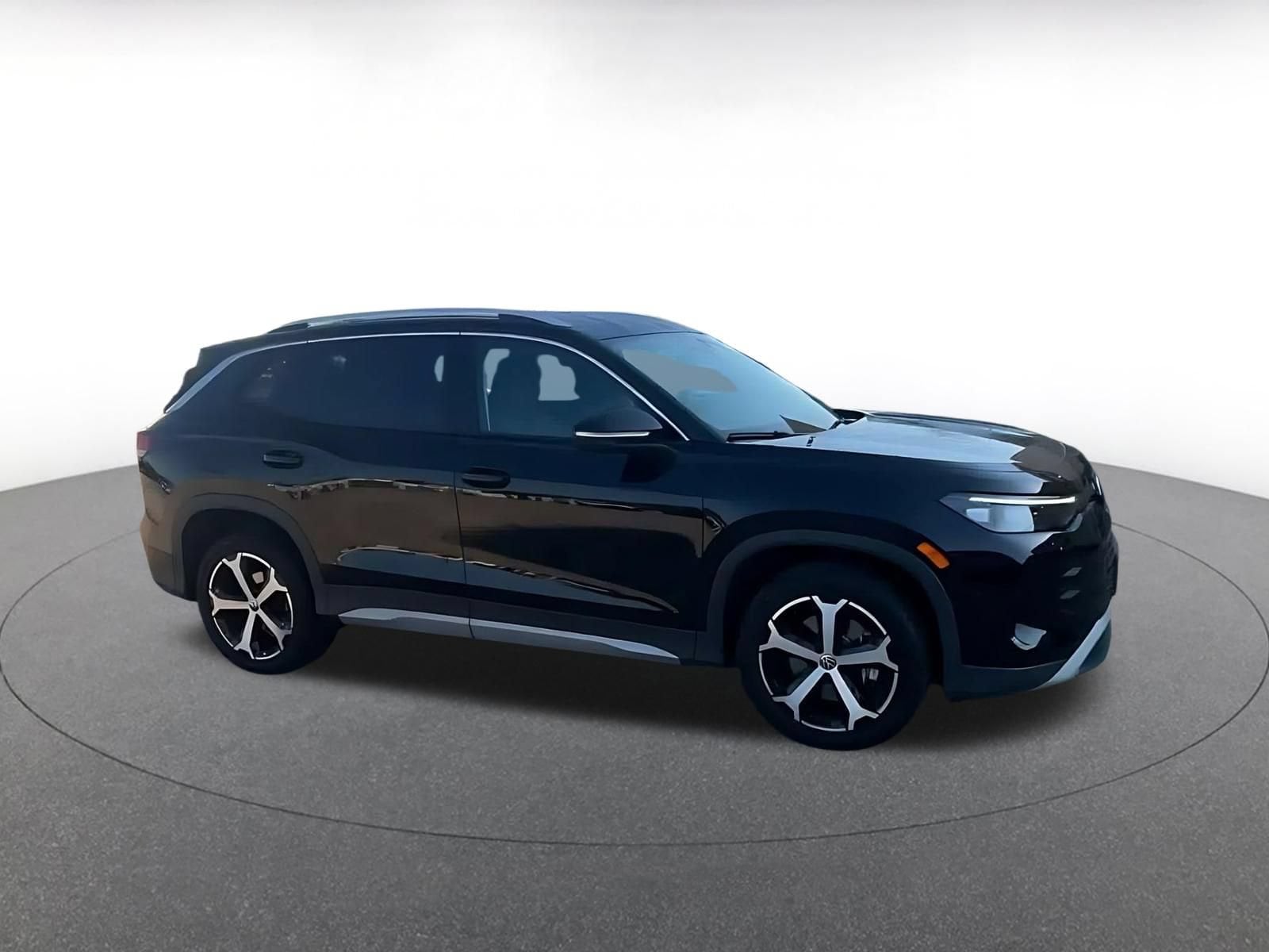 Thumbnail: 2026 Volkswagen Tiguan - 2
