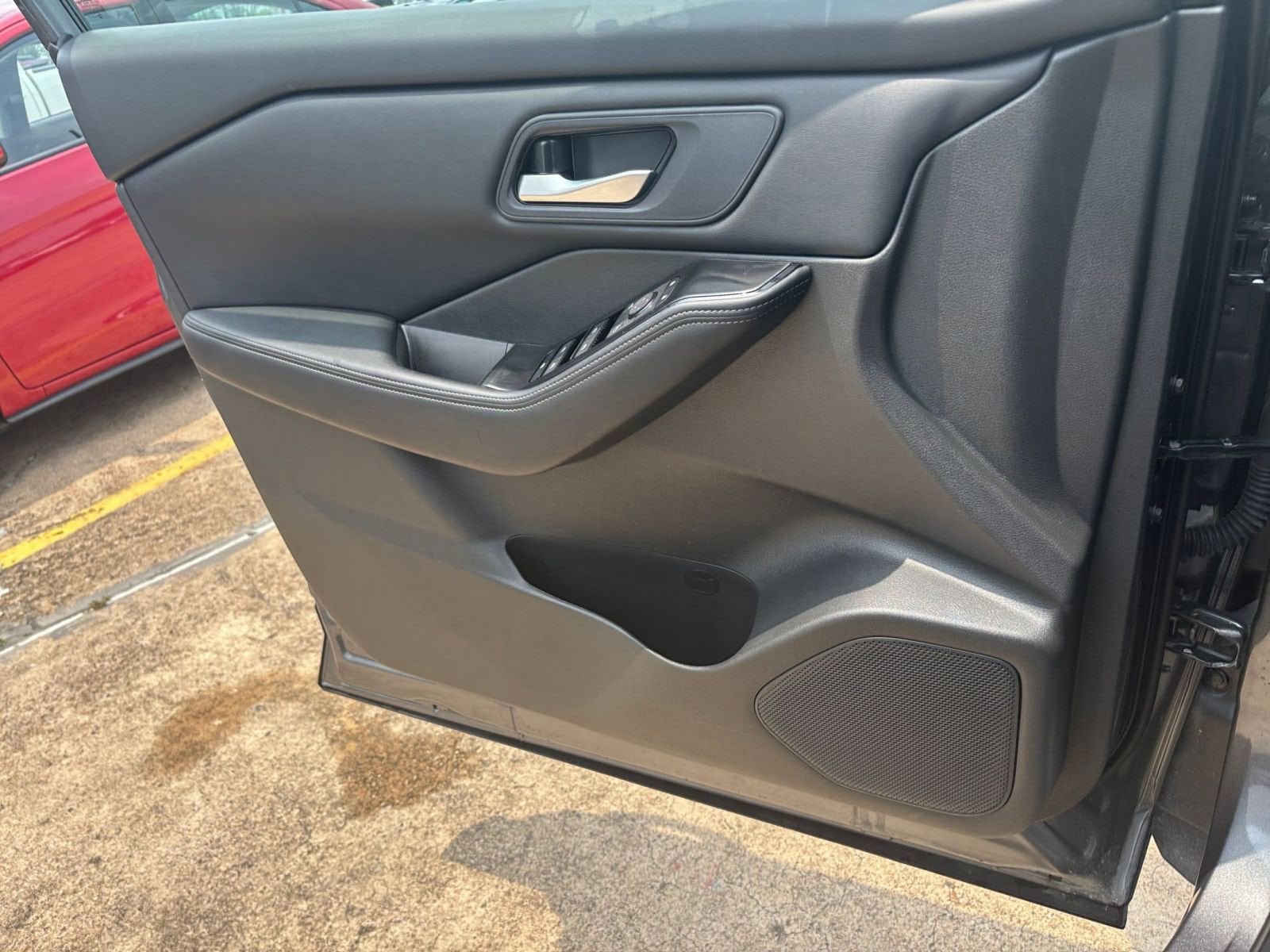2024 Nissan Rogue SV 16